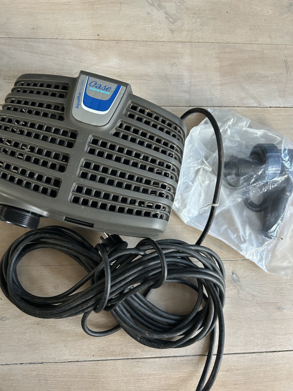 Te koop oase eco classik 8500 sterke en zuinige Vijverpomp en 8500 lpu
