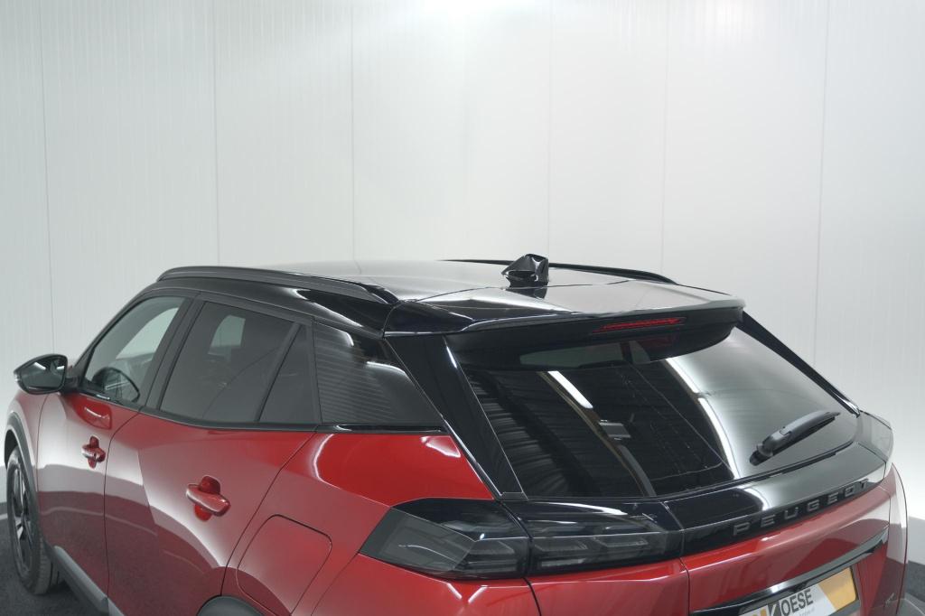Peugeot 2008 puretech 130 eat8 gt | 360 camera | stoelmassage | adaptieve c