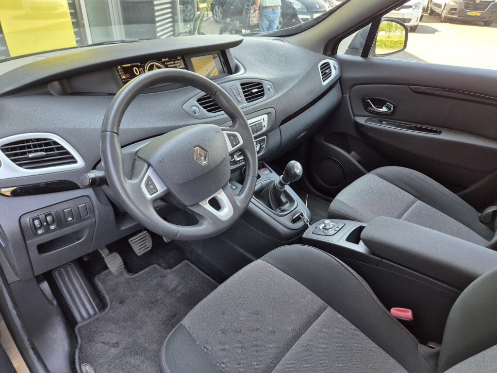 Renault Scenic 1.6 16v 110 expression climate control, bluetooth, navigatie