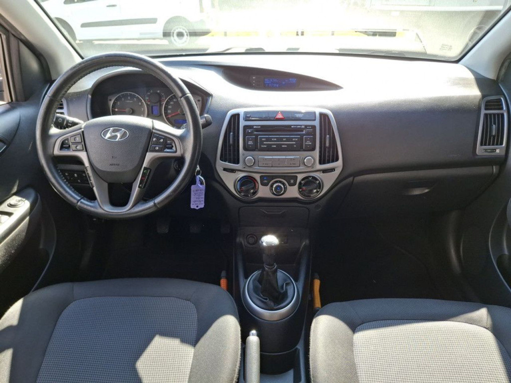 Hyundai I 20 1.2 hp i-motion 5-deurs | airco | trekhaak