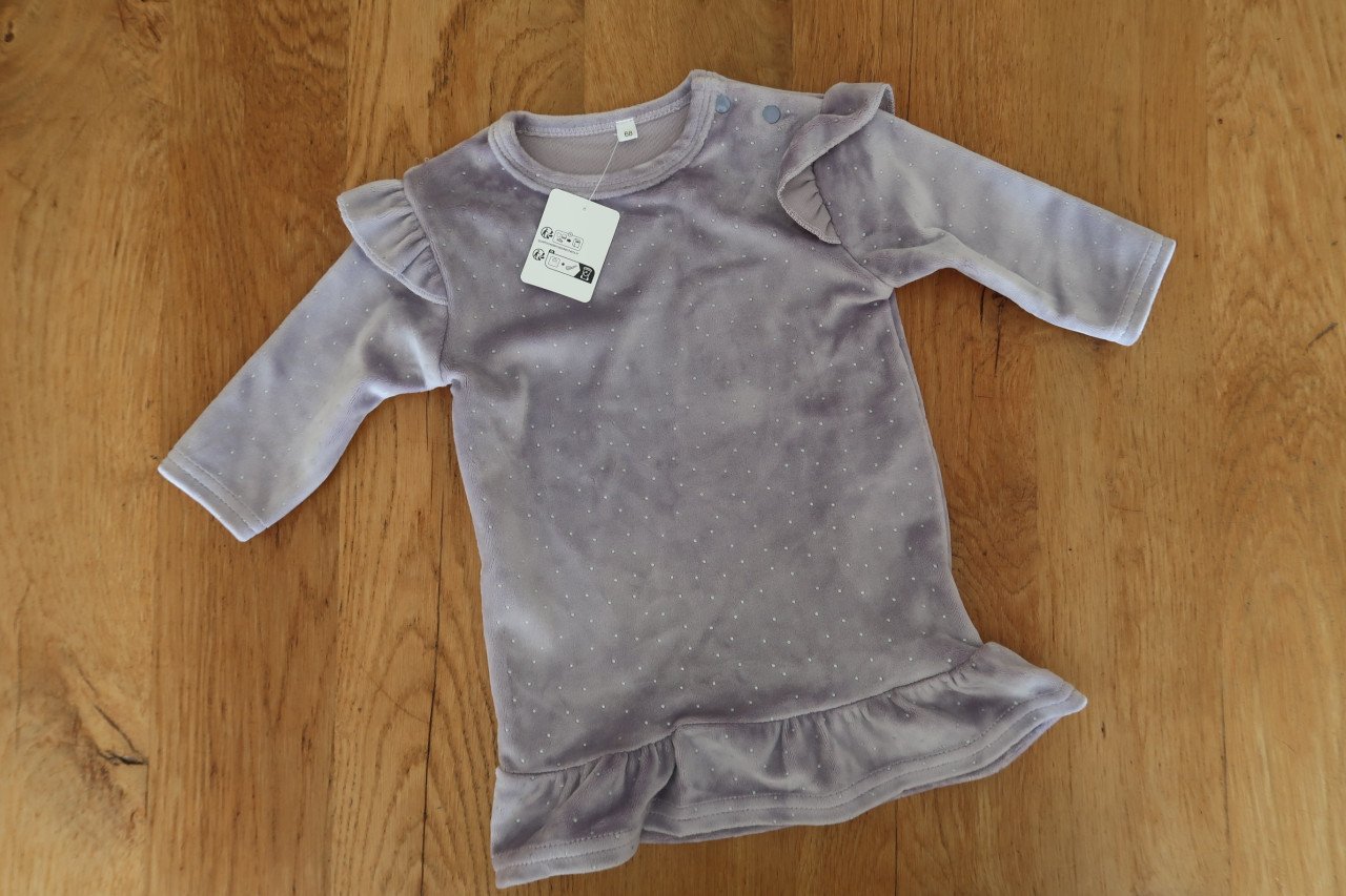 Baby kleding in maatje 50 - 56 - 62 - 68 alles nieuw met kaartje er nog aan