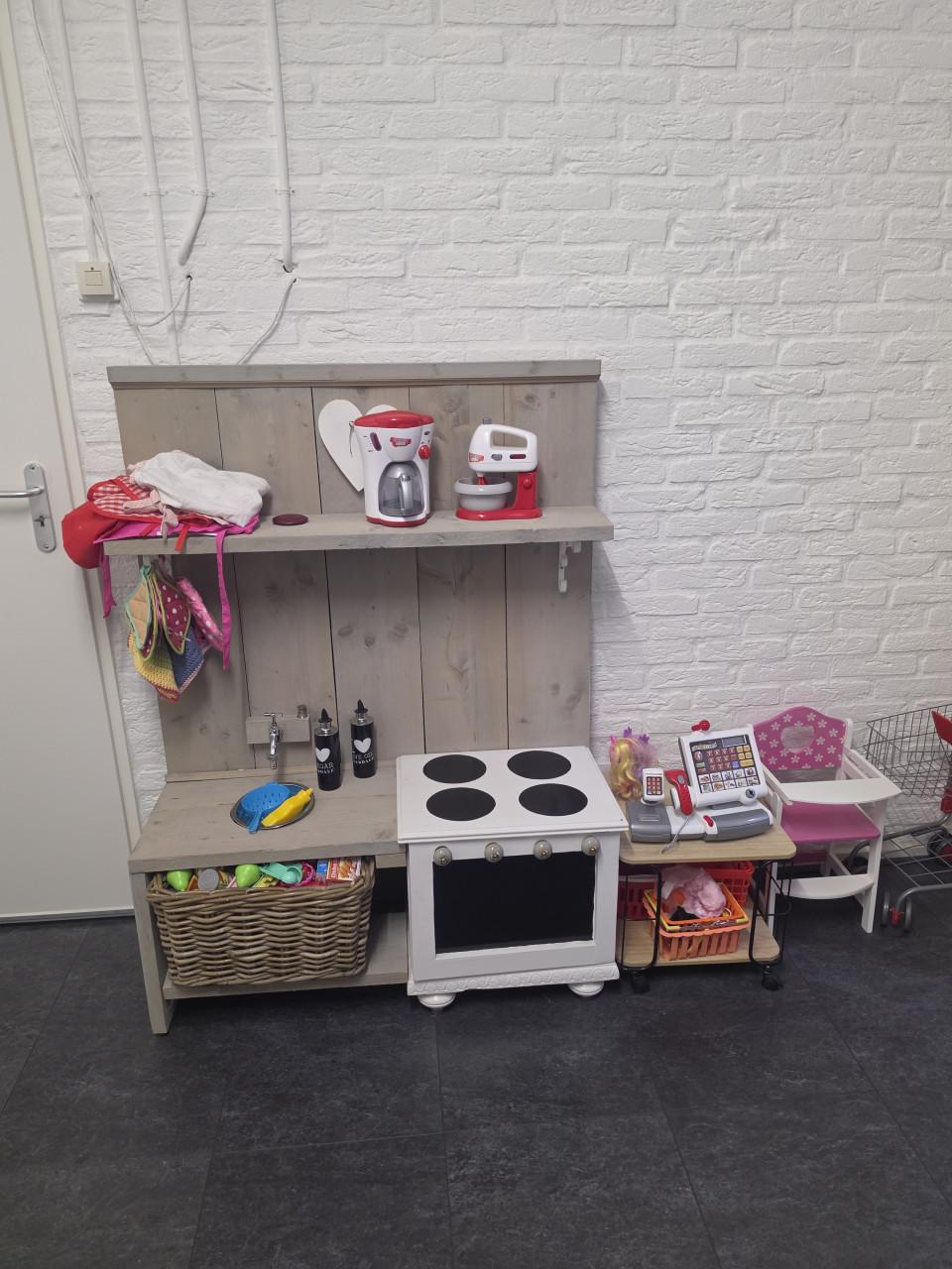 Houten speelkeuken
