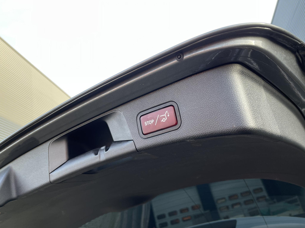 Mercedes-Benz C-Klasse estate 180 premium plus | panoramadak | leder | led 