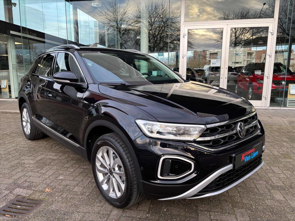 Volkswagen T-roc 1.5 tsi 150pk 7-dsg style| camera| keyless|dode hoek| rijk
