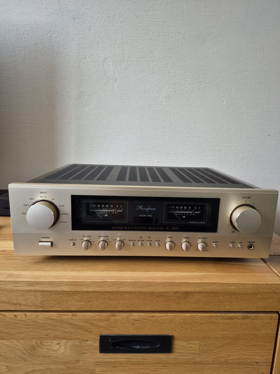 Accuphase E- 280