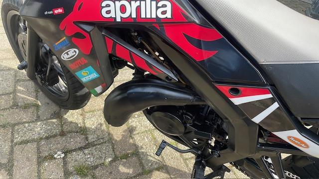 Schitterende aprilia sx/sf derbi senda mdl met yansuni stage 2 uitlaat