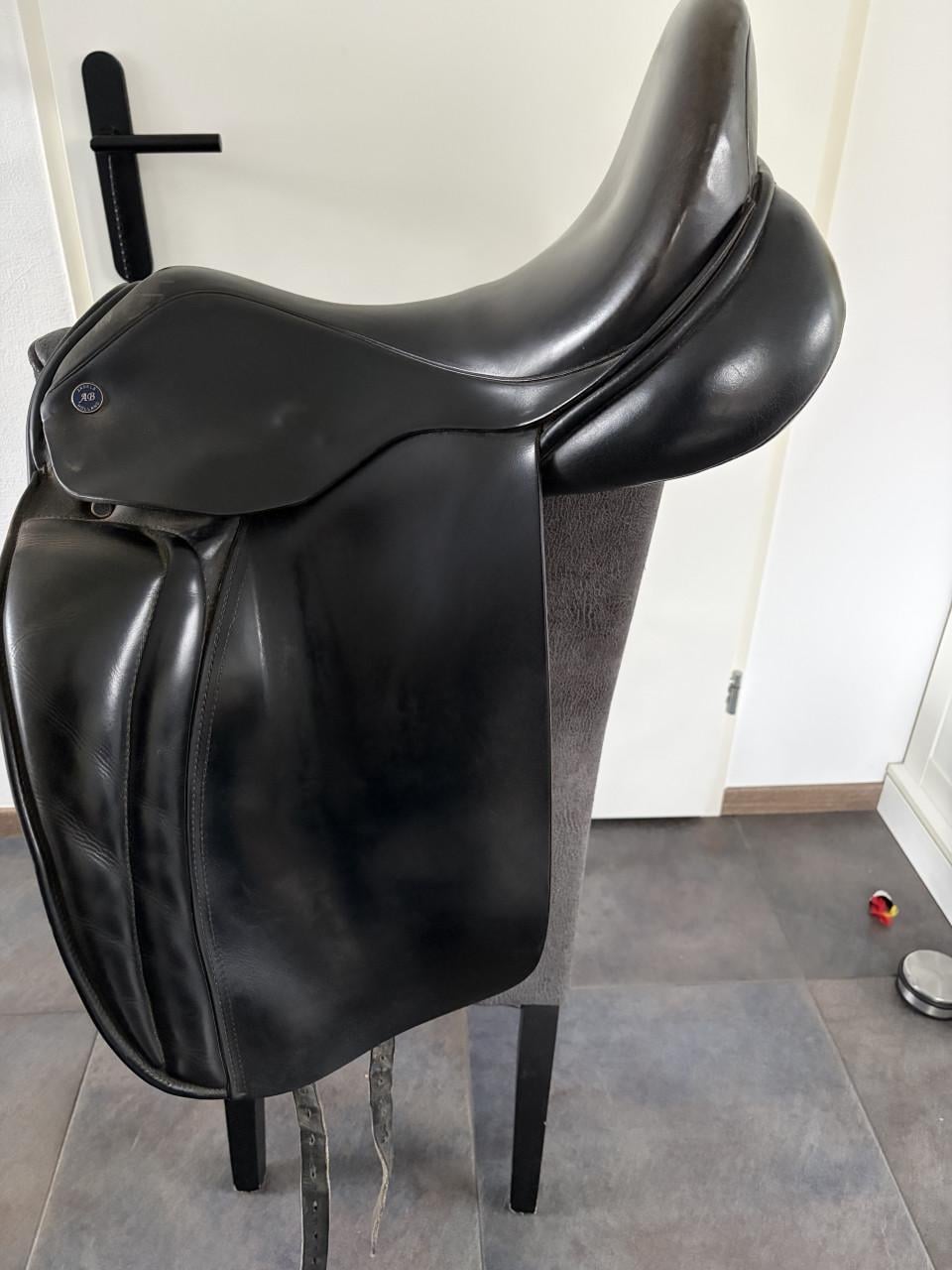 Brandt dressuur zadel 17,5 inch