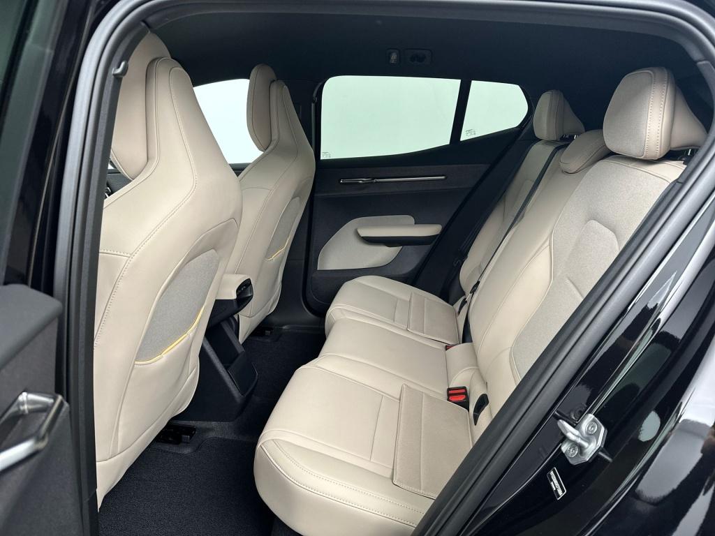 Volvo Ex30 p3 long range plus europa