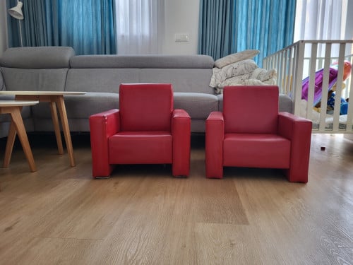 Rode kinderstoelen