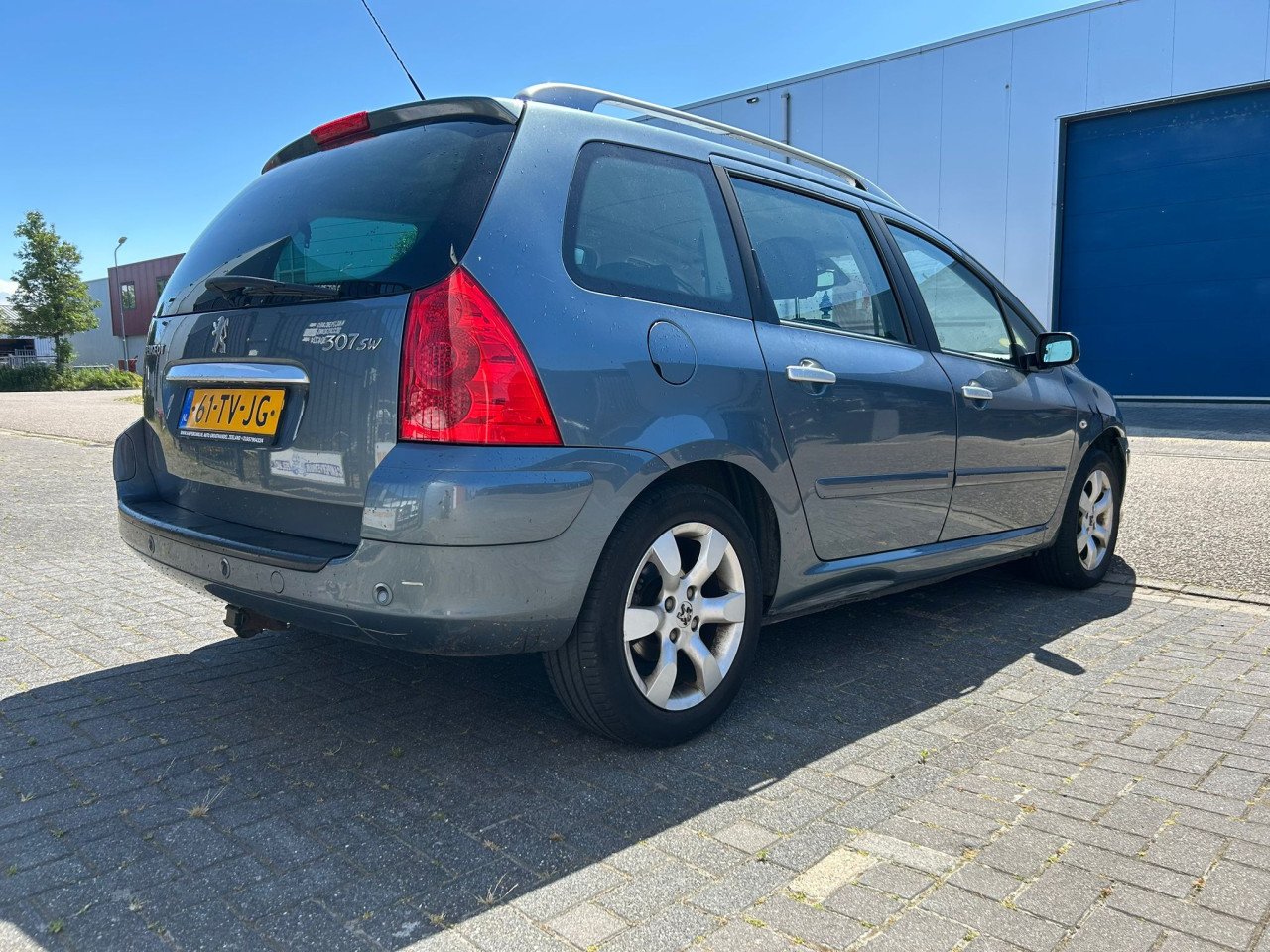 Peugeot 307 SW 2.0-16V Pack Automaat Panorama Dak Uit te breiden naar 7zit!