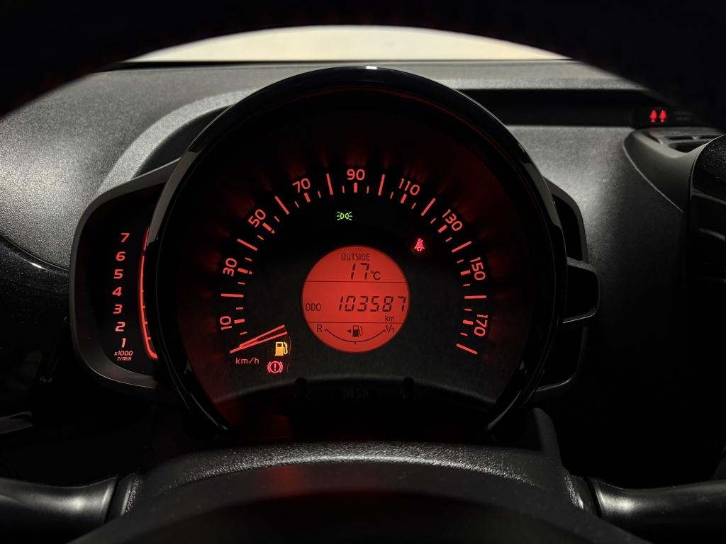 Toyota Aygo 1.0 vvt-i x-clusiv | clima | camera |