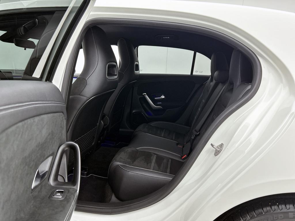 Mercedes-Benz A-Klasse 250 e plug in hybride | amg line | stoelverwarming |