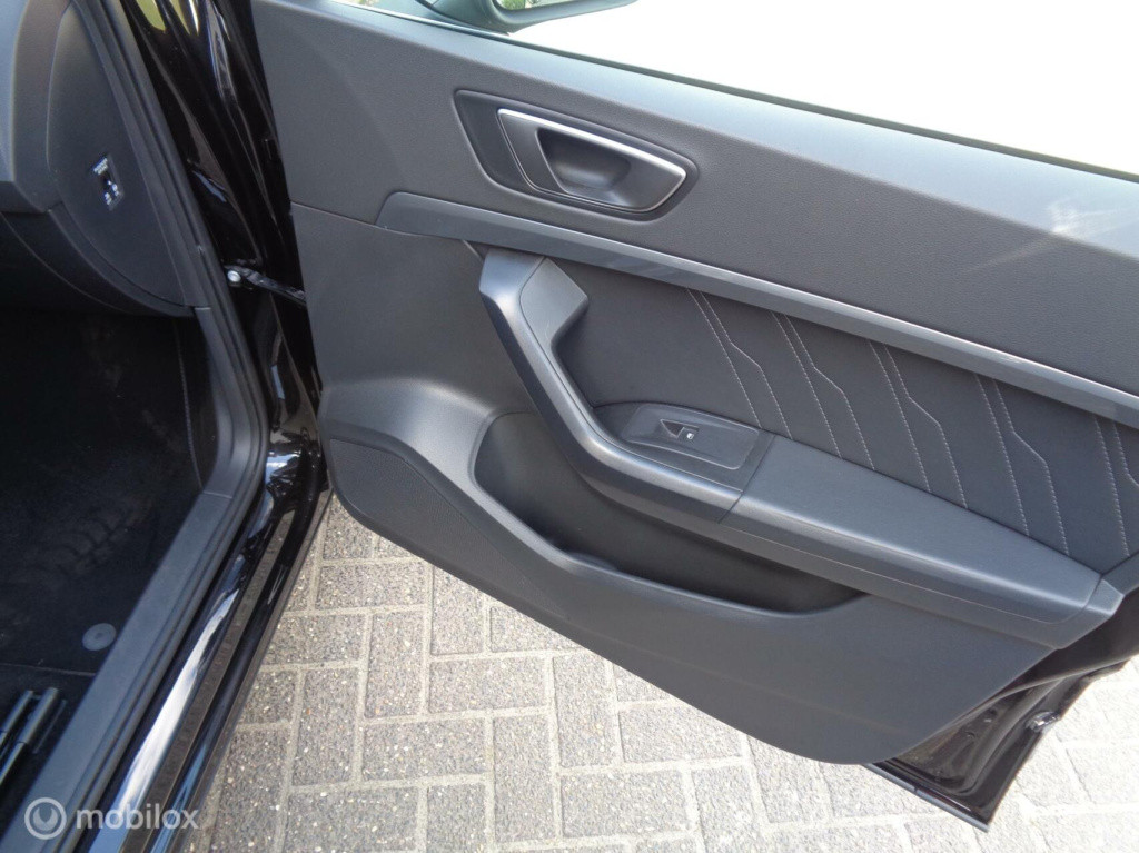 Seat Ateca 1.5 tsi xperience/led/airco/ecc/trekhaak/virtual dash/dsg-7/appl