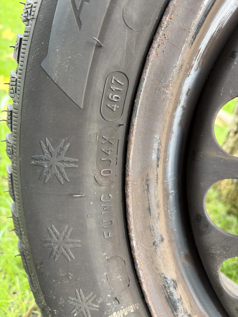 Winterbanden met velg