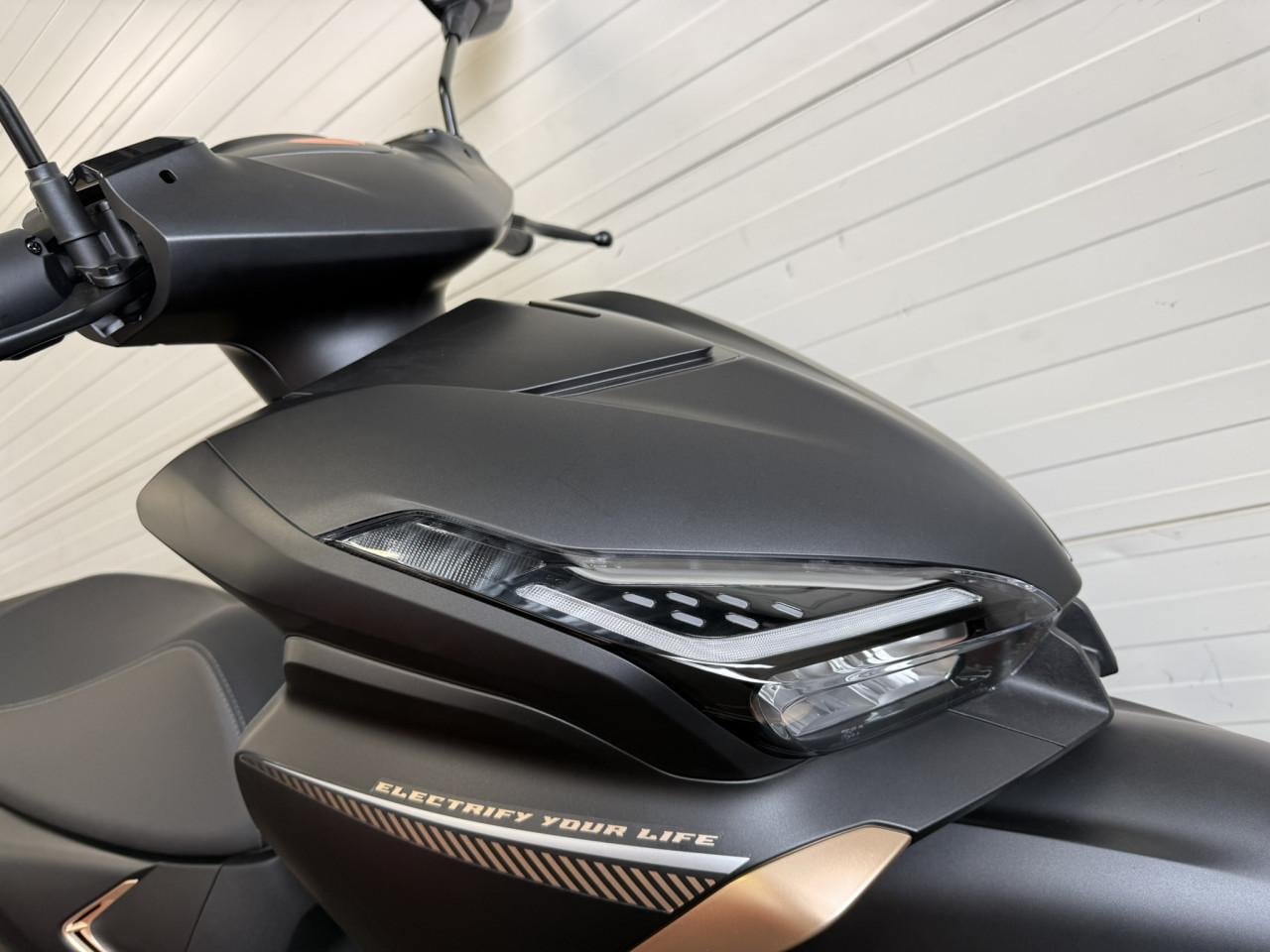 YADEA Velax Elektrische Scooter – Nieuw Model Nu Op Voorraad