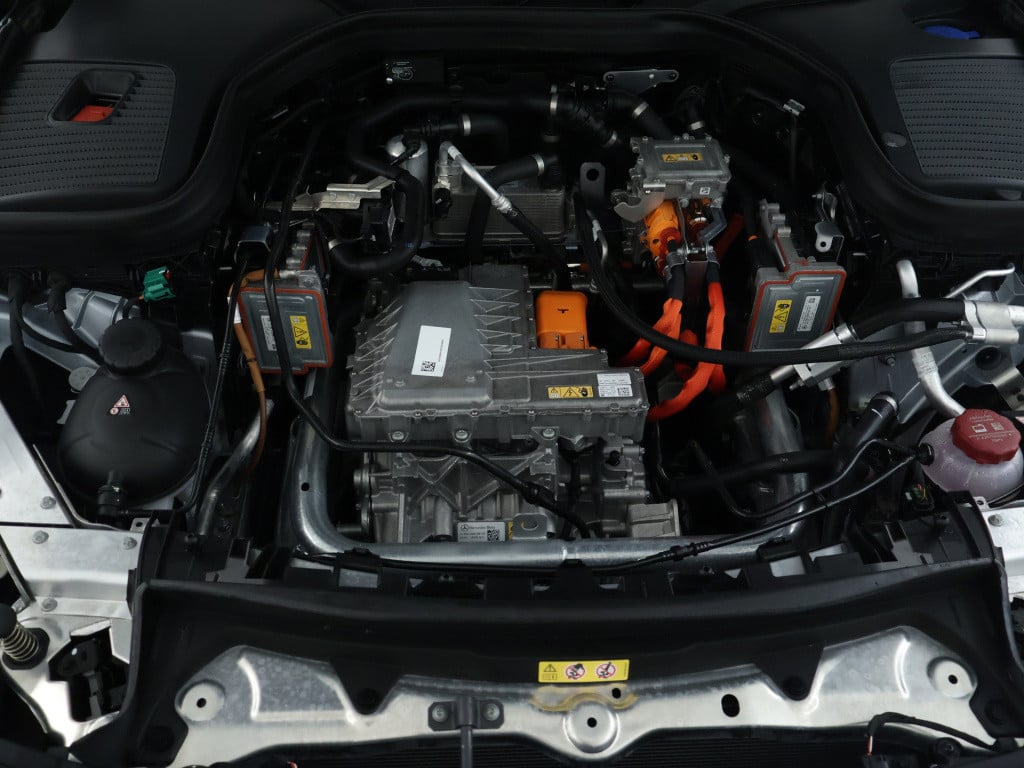Mercedes-Benz Eqc 400 4matic amg line 80 kwh | schuifdak | trekhaak | stoel