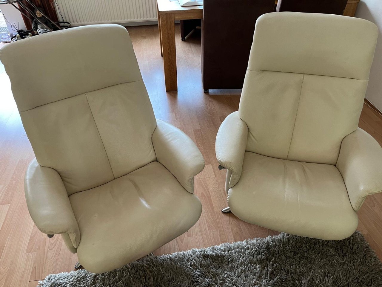 2 leren draai fauteuils