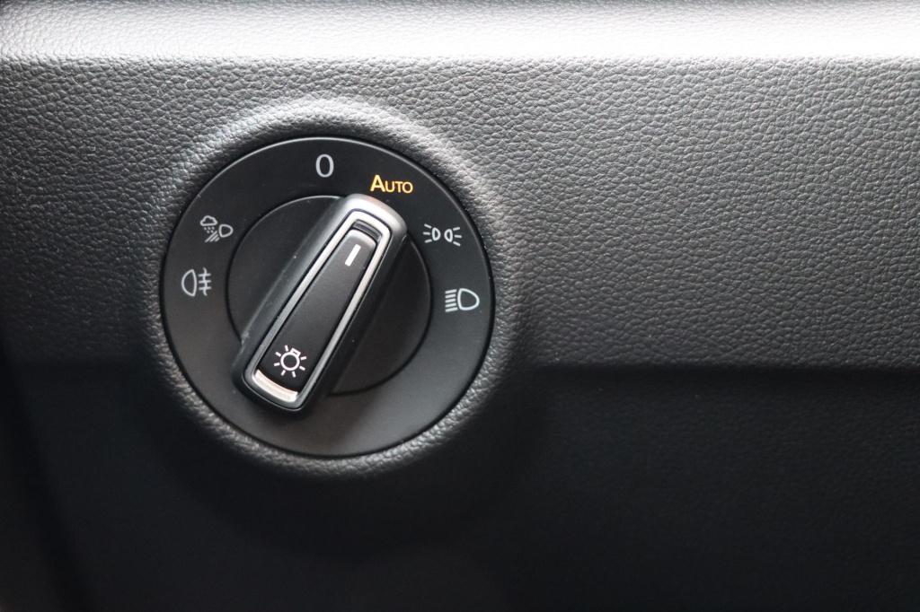 Volkswagen T-roc 1.5 tsi r-line 150pk dsg7