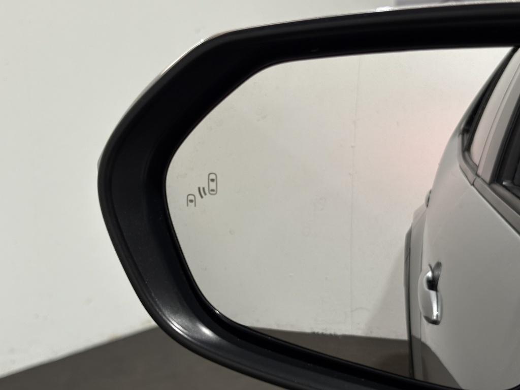 Toyota Yaris Cross 1.5 hybrid 115 first edition | bsm | pdc |
