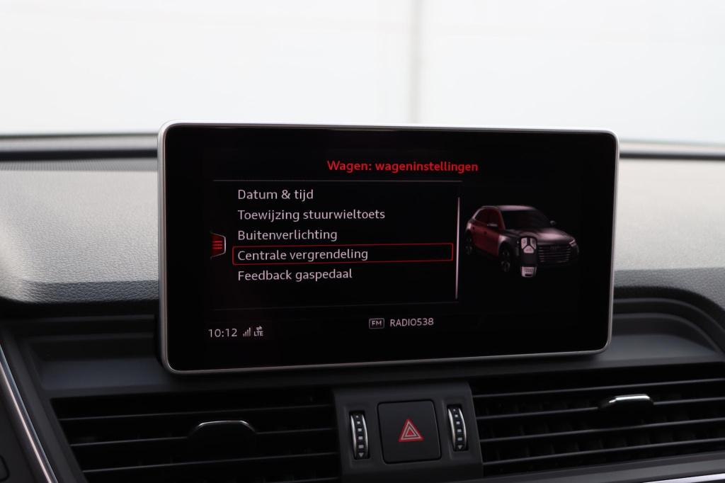 Audi Q5 50 tfsie quattro s-line edition competition 300pk s-tronic | soh 92