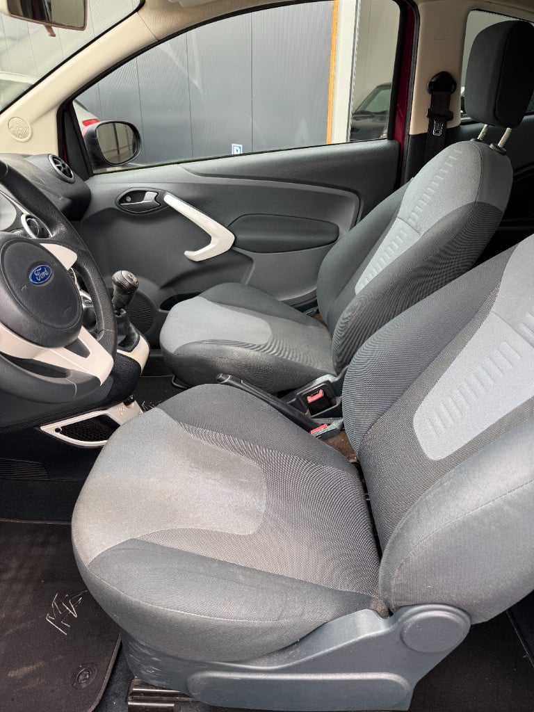 Ford KA 1.2 - titanium - airco