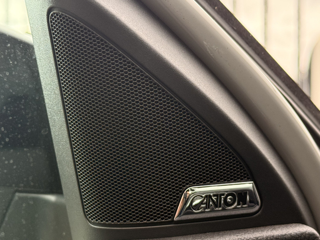 Skoda Octavia 2.0 tsi rs 230 pk | standkachel | leder | canton audio | navi