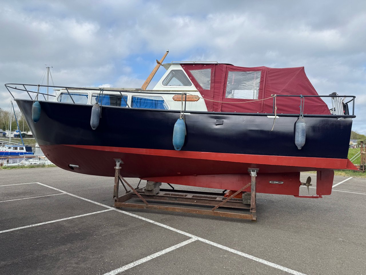 Stalen Braassem motorkruiser 9,8mtr, vaarklaar met ligplaats