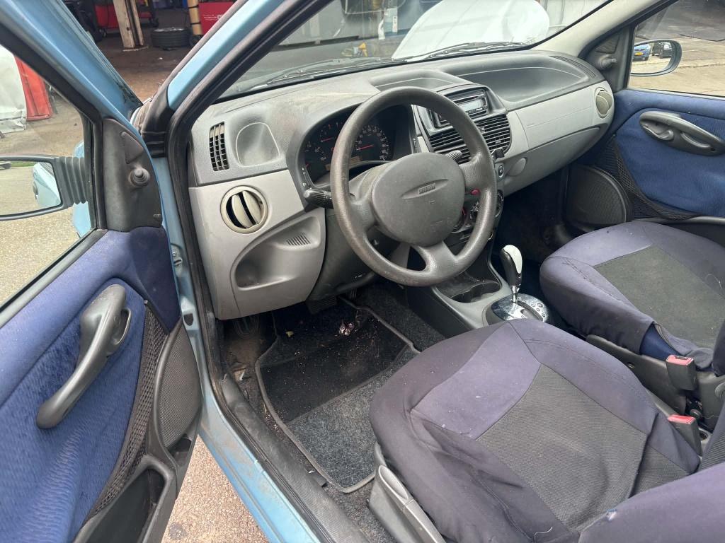 Fiat Punto 1.2-16v elx speedg.