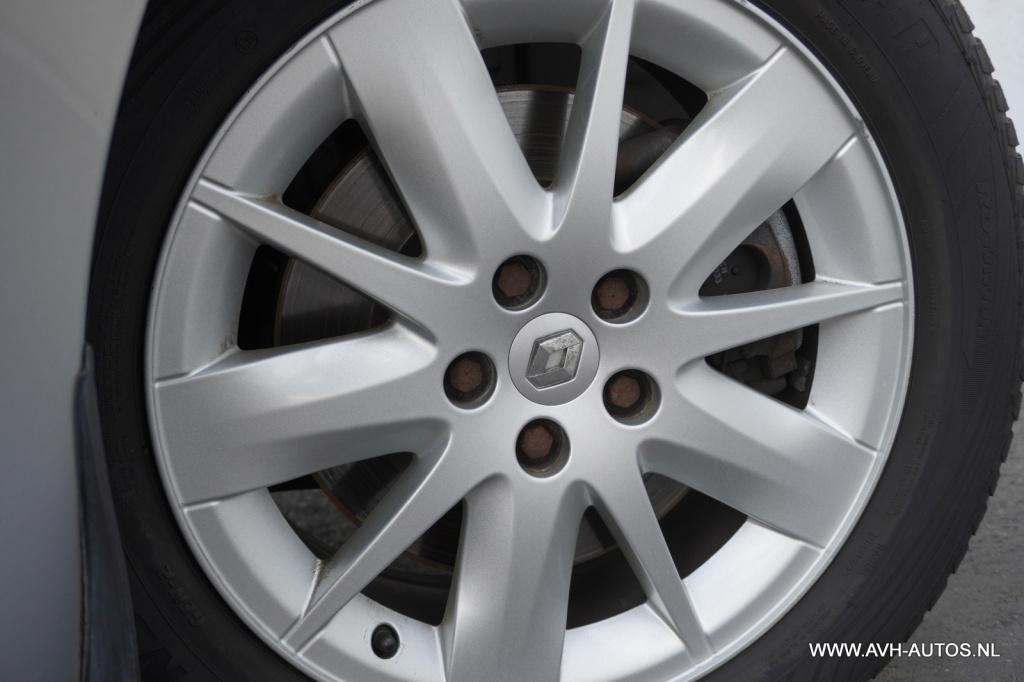 Renault Grand Espace 3.5 v6 dynamique, apk: 8-2027!!