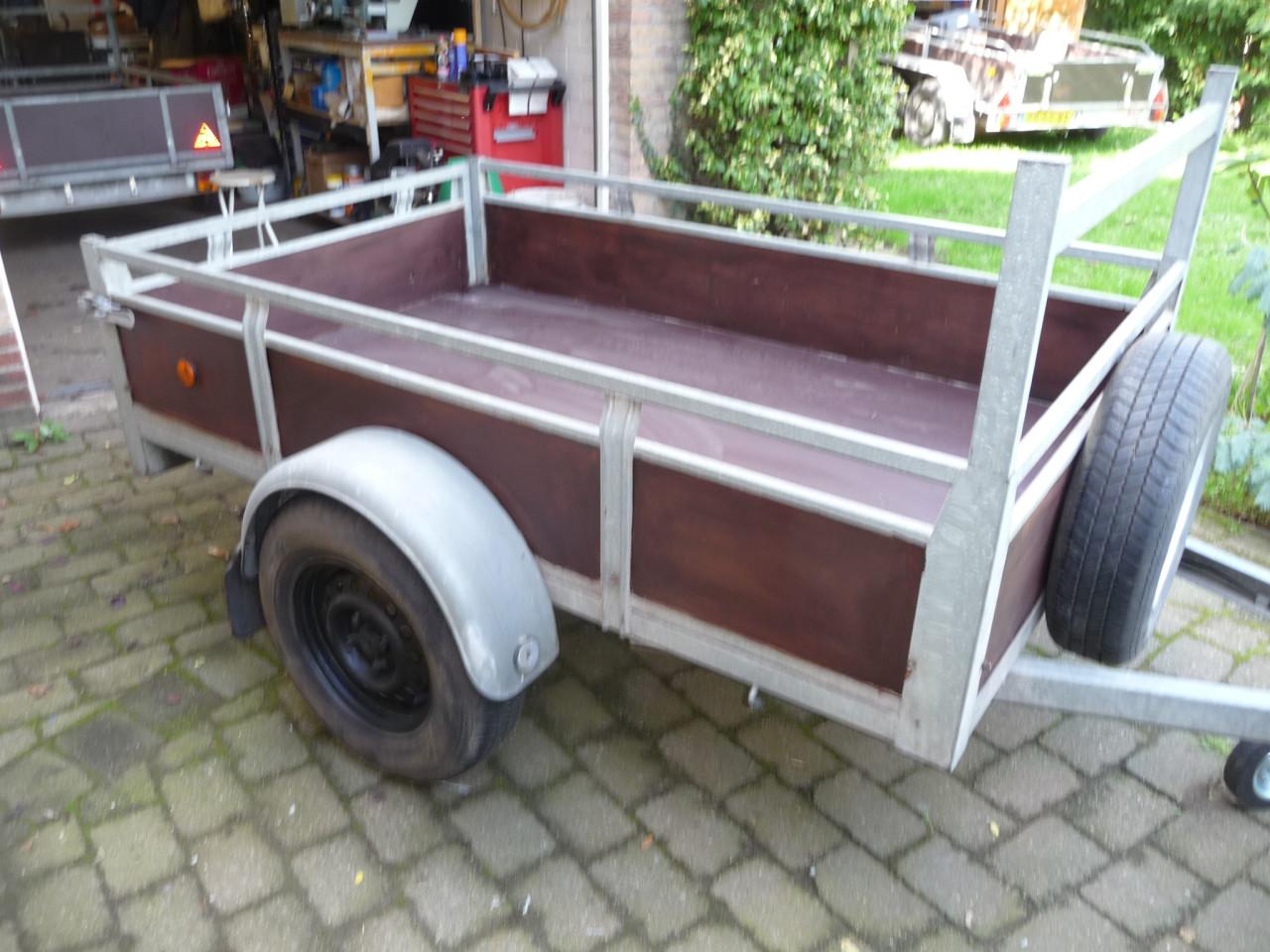 TE KOOP ONGEREMDE ENKELASSER