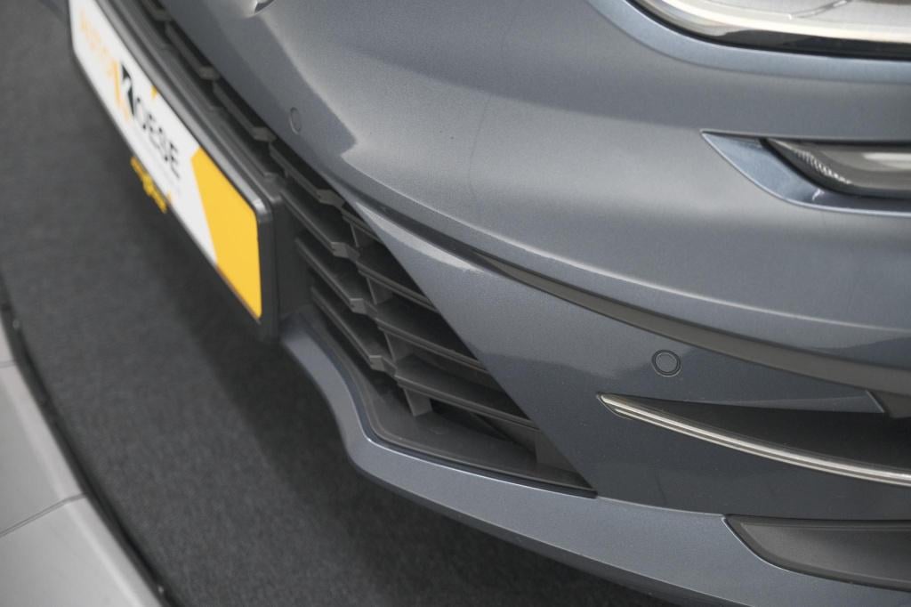 Renault Megane tce 140 intens | 1.700 kg trekgewicht | trekhaak | camera | 