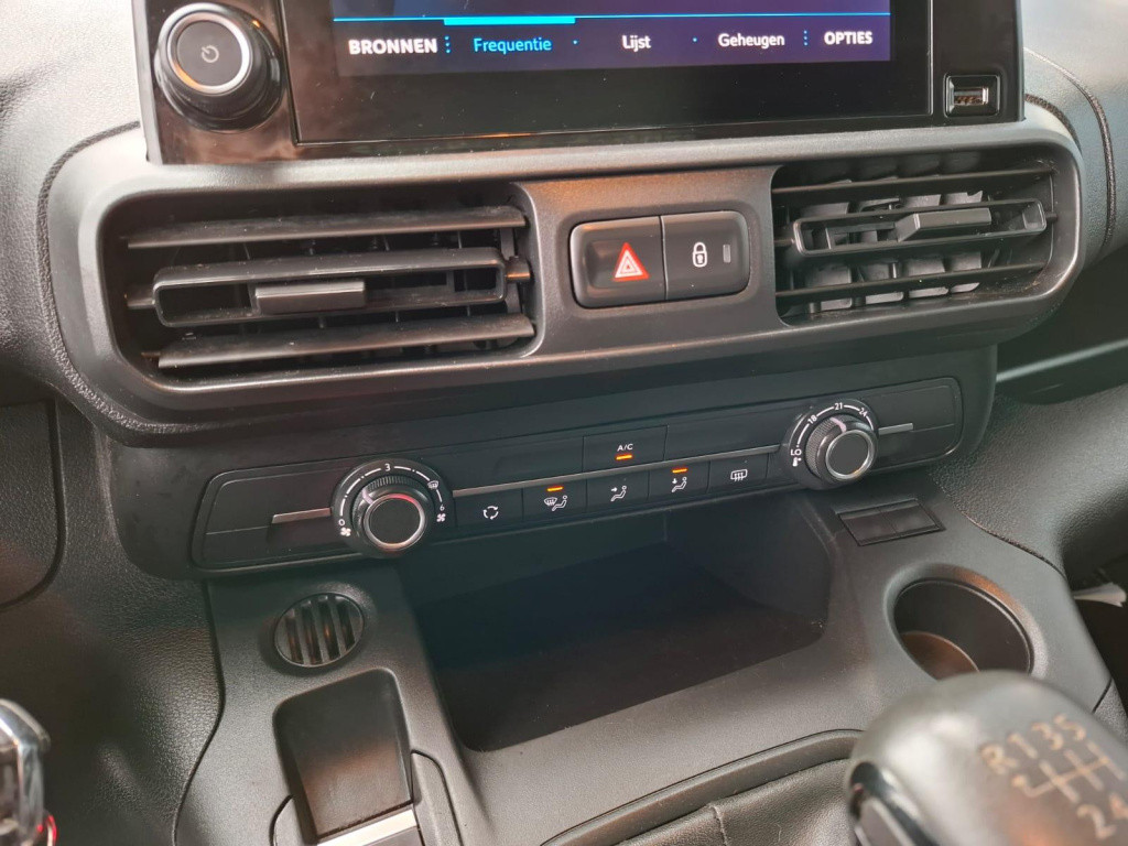 Peugeot Partner 1.5 bluehdi premium airco / cruise controle / navi / 105 pk