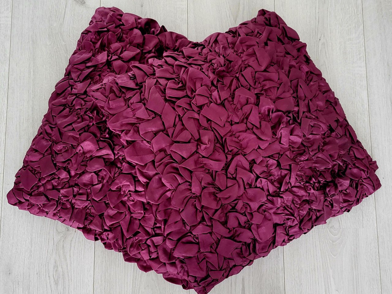 2 sierkussens materiaal 100% polyster, satijnachtig 45x45x4