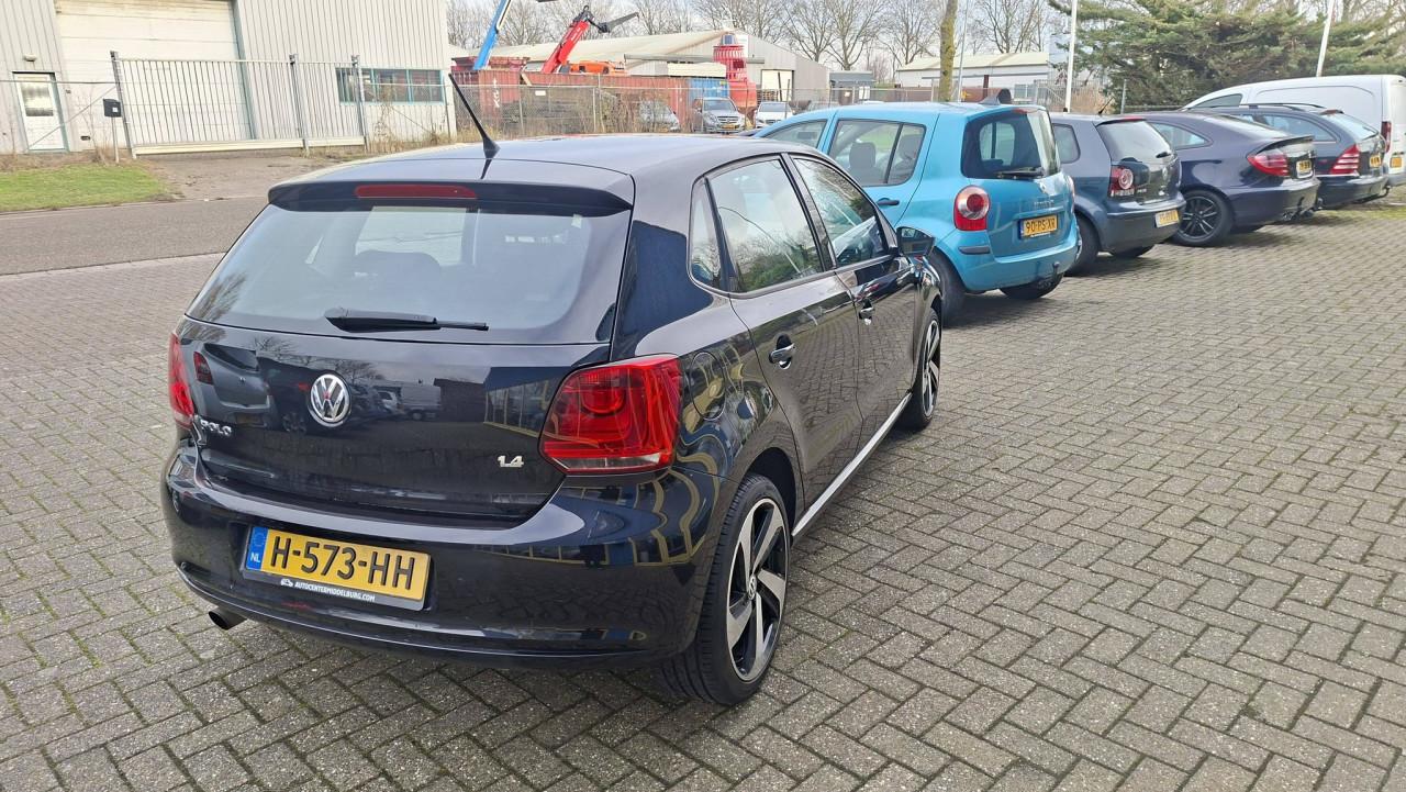 Volkswagen Polo 1.4 16v Highline 5deurs bj:2010 airco lm-velgen