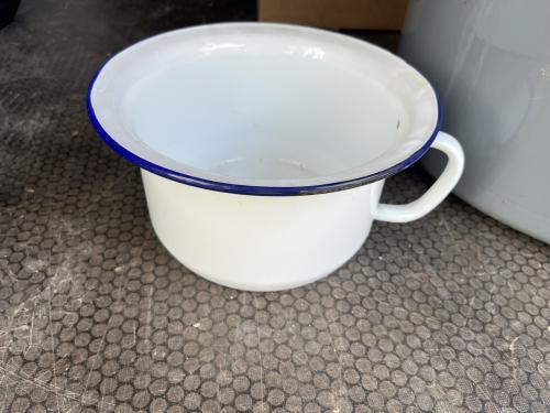 Emaille po met blauwe rand