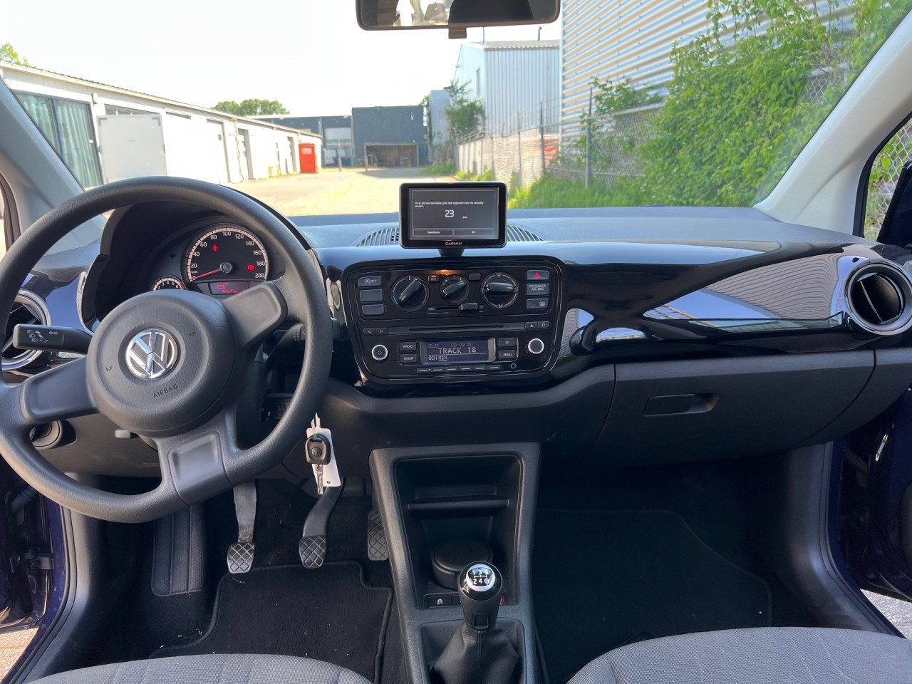 Schitterende VW UP uit 2015 met slechts 64.000 km