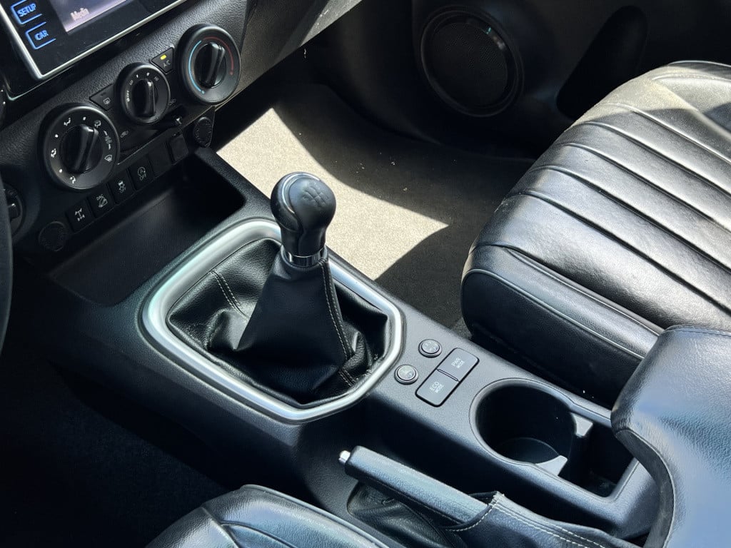 Toyota Hilux 2.4 d-4d-f xtra cab professional | cruise control | dab | came