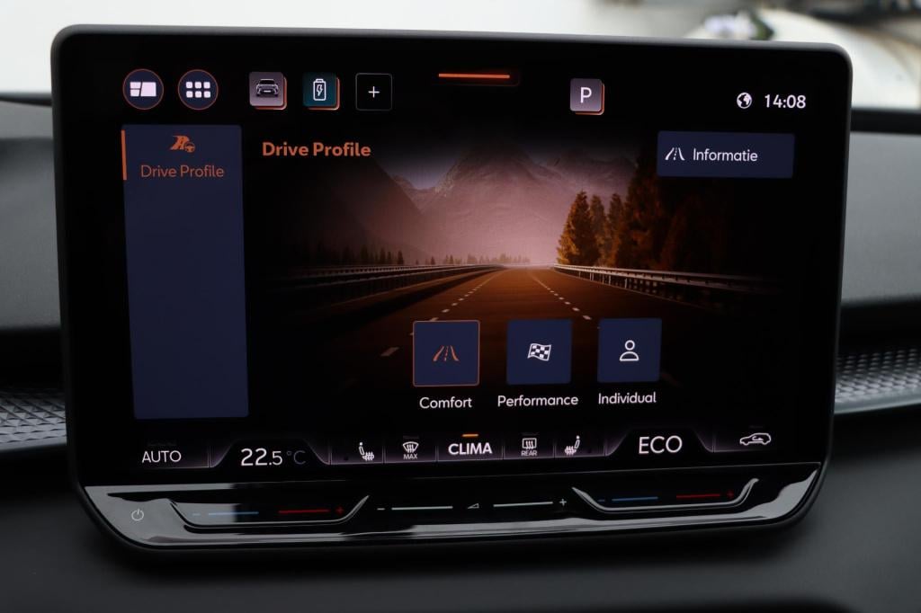 Cupra Terramar 1.5 tsi e-hybrid business 204pk dsg6 | soh 100% |