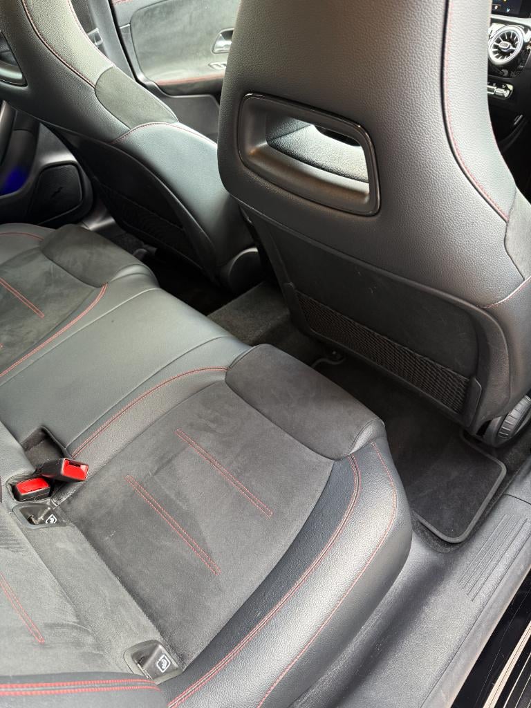 Mercedes-Benz Cla 250 e amg premium plus night - full option