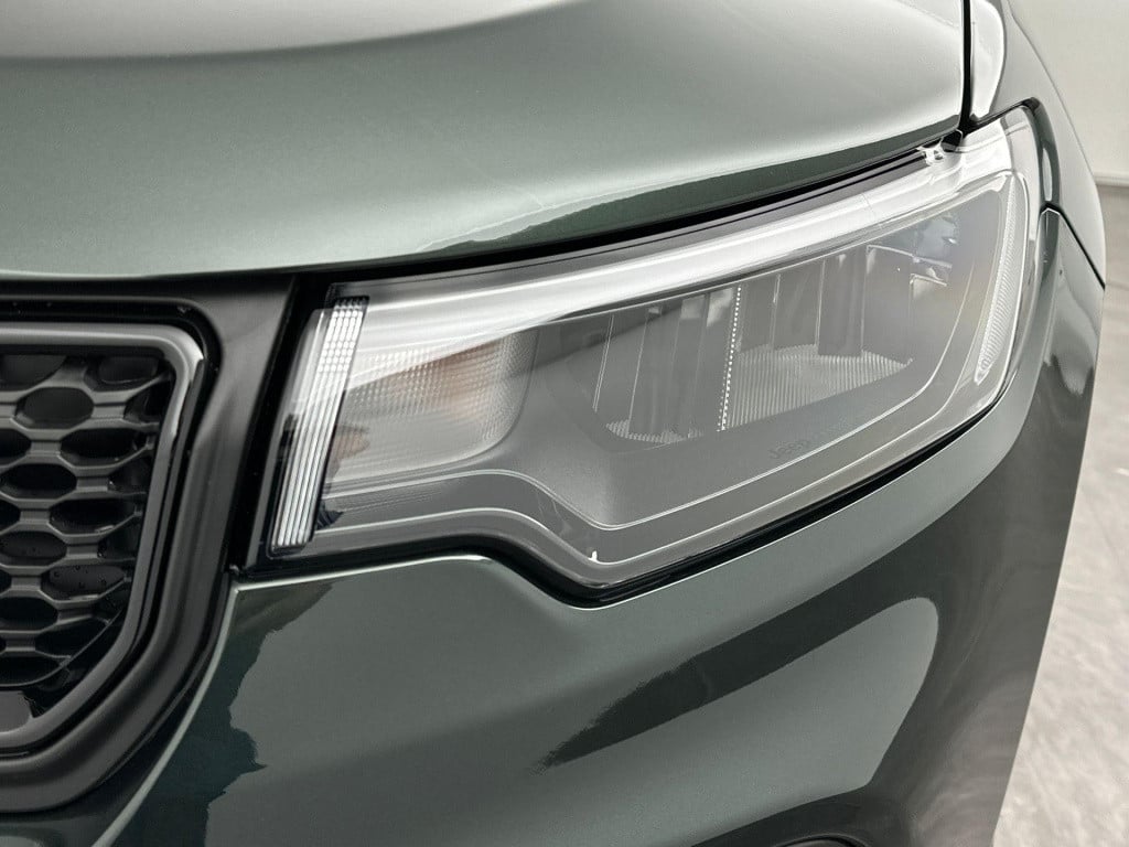 Jeep Compass 1.5t e-hybrid the north star | winterpack | camera | parkeerse