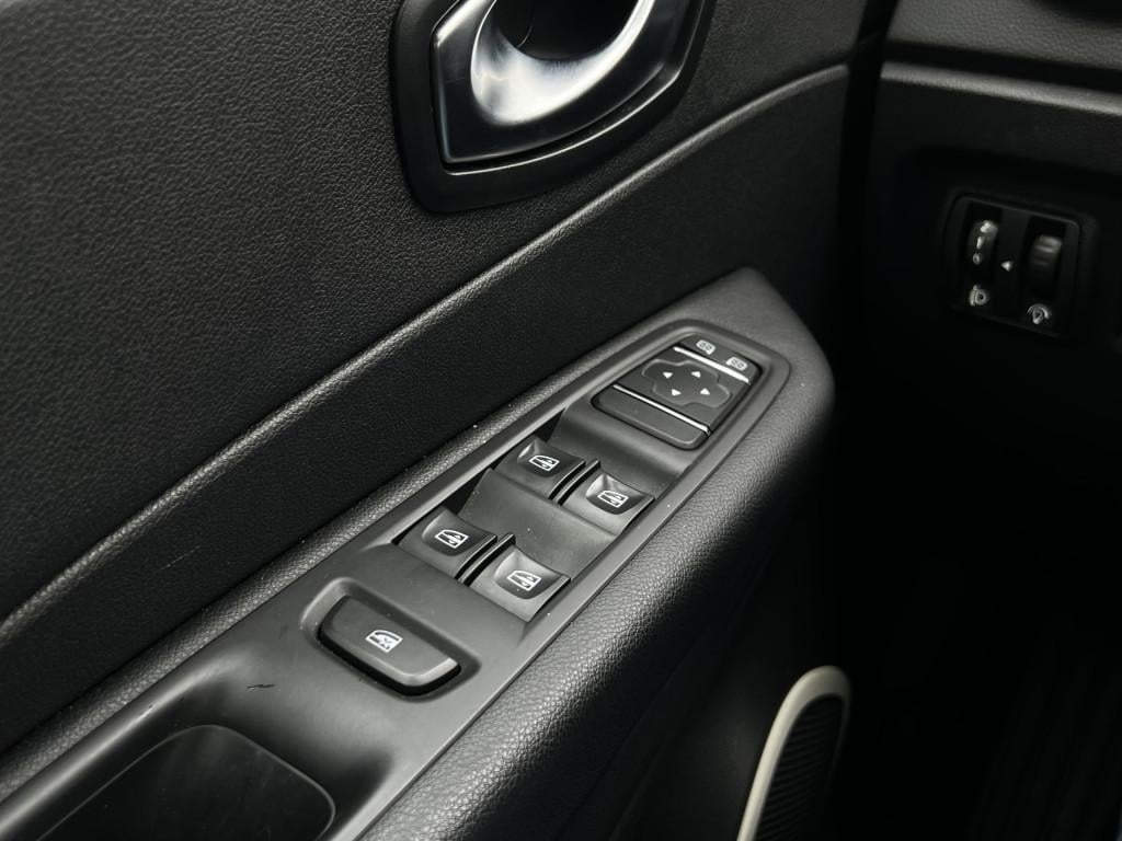 Renault Captur 0.9 tce life | cruise control | trekhaak | airco