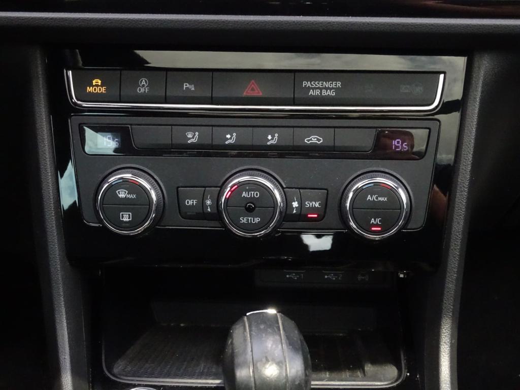 Seat Leon st 1.5 tsi fr business intense automaat | full led | pano | apple