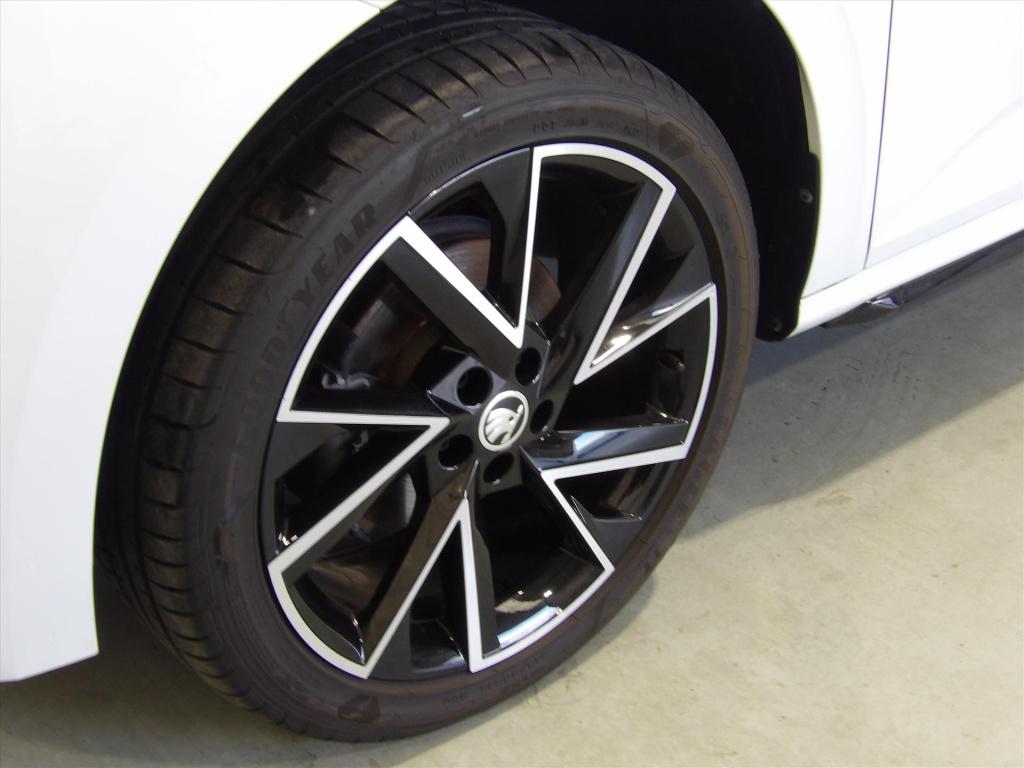 Skoda Kamiq 1.0 tsi g110pk dsg-7 monte carlo