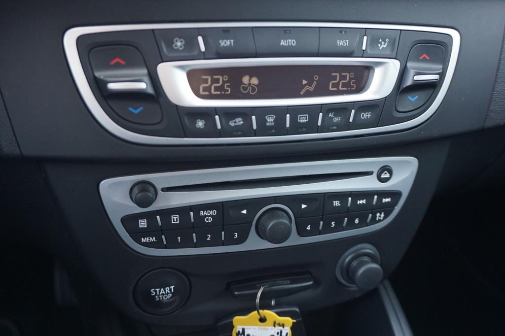 Renault Megane 1.4 tce privilége climate / navi / cruise / leder / stoelver