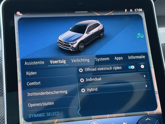 Mercedes-Benz Glc 300e 4matic amg line l airmatic l panoramadak l meesturen