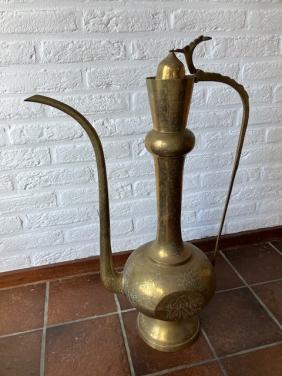 Grote antieke koperen kan