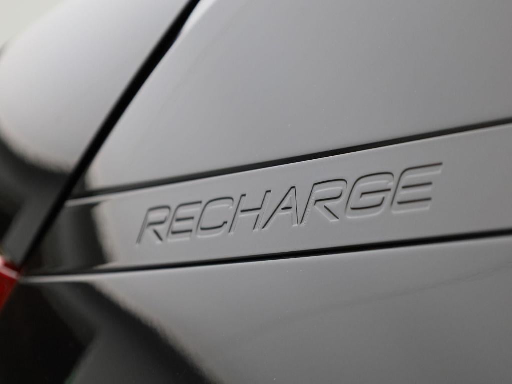 Volvo XC40 recharge core 70 kwh | automaat | apple carplay / android auto |