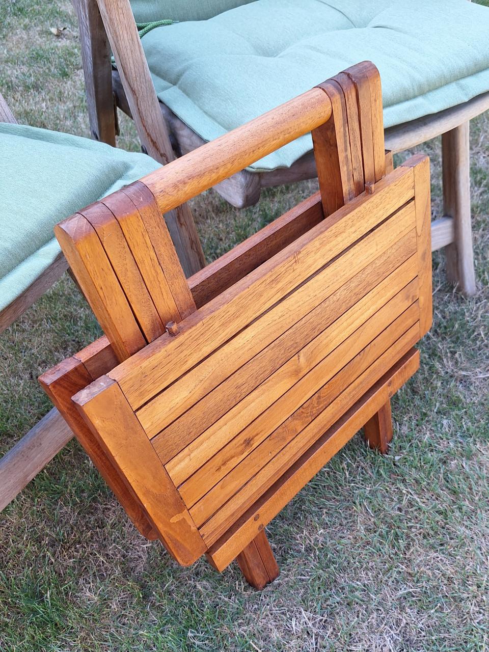 Twee teakhouten stoelen Teak & Garden