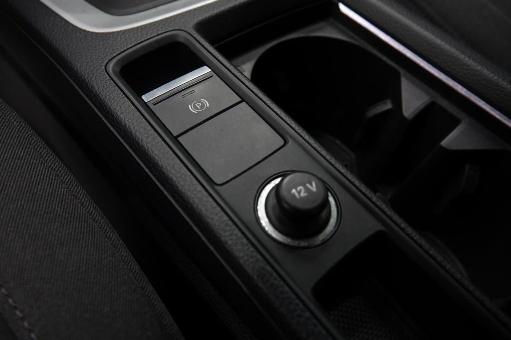 Audi Q3 35 tfsi | acc | carplay | pdc |