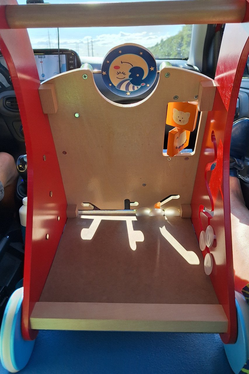Loopwagen voor kleine kindjes